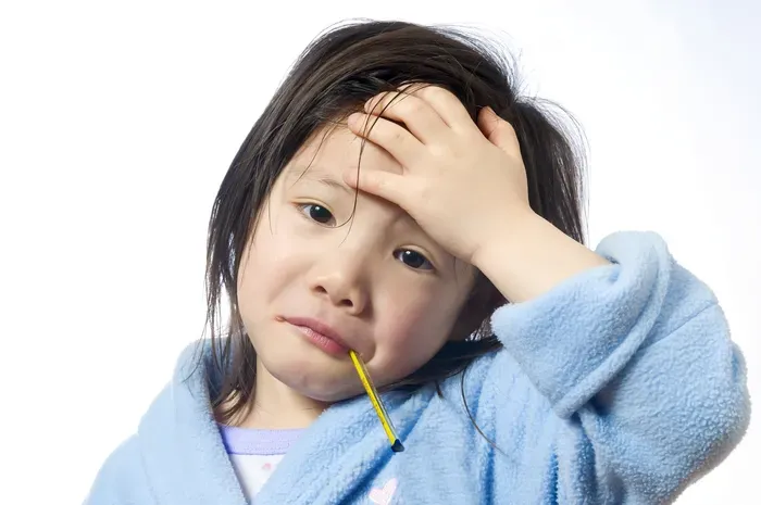 cách hạ sốt cho trẻ 7