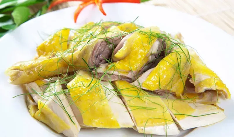 Cách luộc gà ngon 1