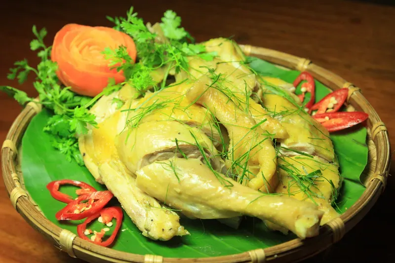 Cách luộc gà ngon 2