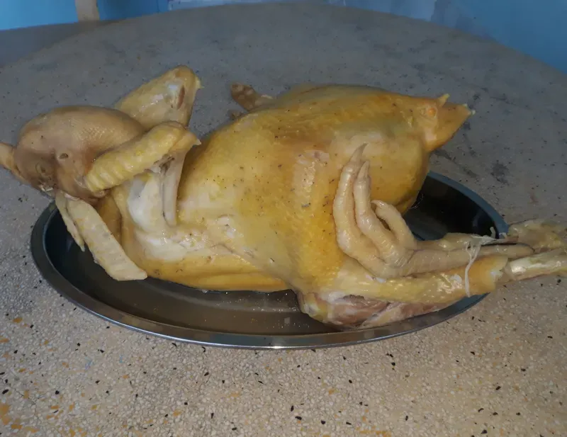 Cách luộc gà ngon 4