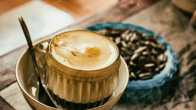 cách pha cà phê muối 4