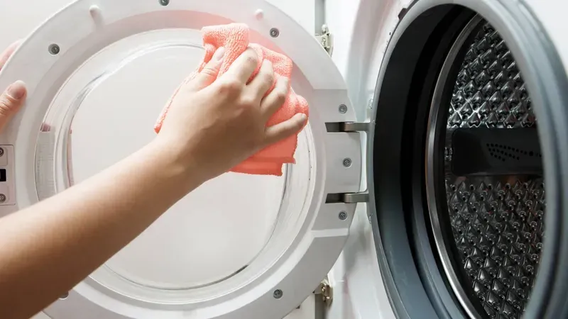 Cách vệ sinh máy giặt 3