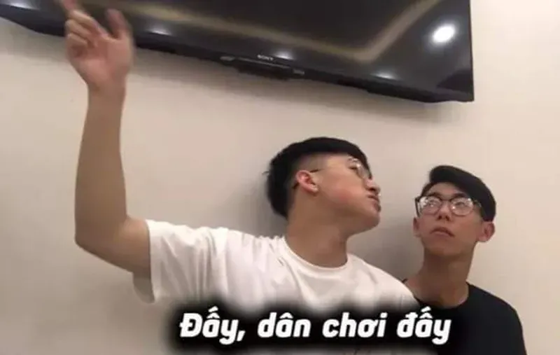 meme chỉ tay 9