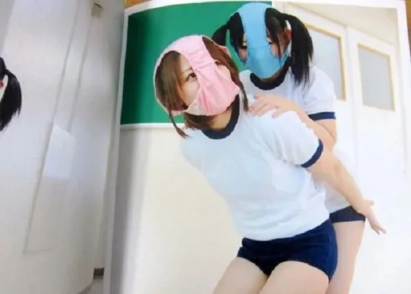 meme đội quần 25