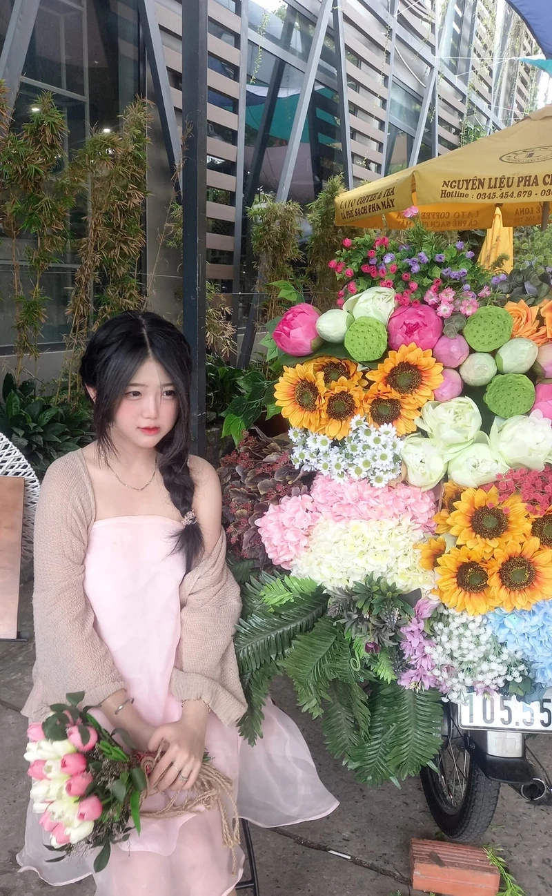 Avatar ảnh gái k8 thể hiện phong cách trẻ trung và dễ gần