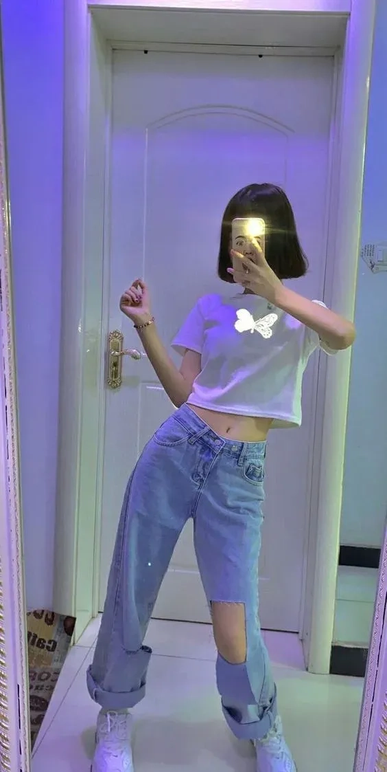 Ảnh hot girl chụp trước gương luôn thu hút sự quan tâm của cộng đồng