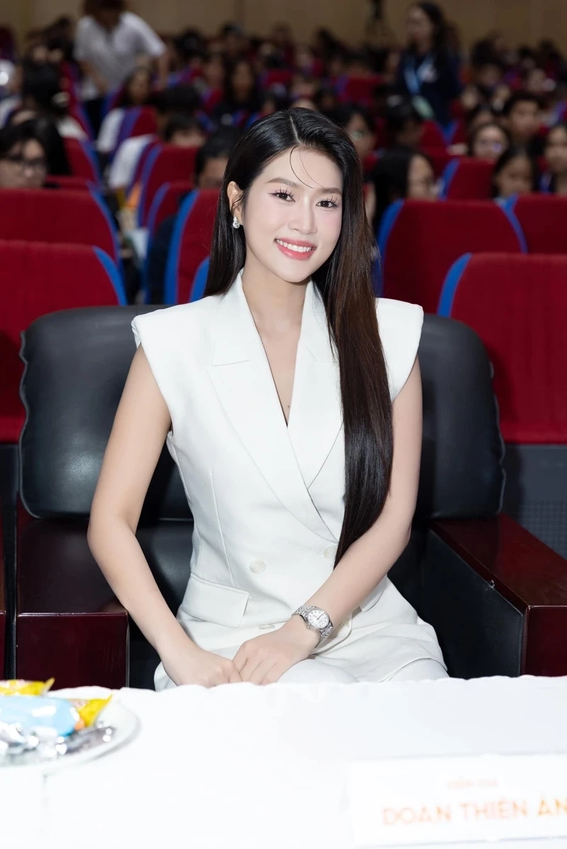 Đoàn Thiên Ân áo tắm luôn để lại dấu ấn trong lòng người hâm mộ