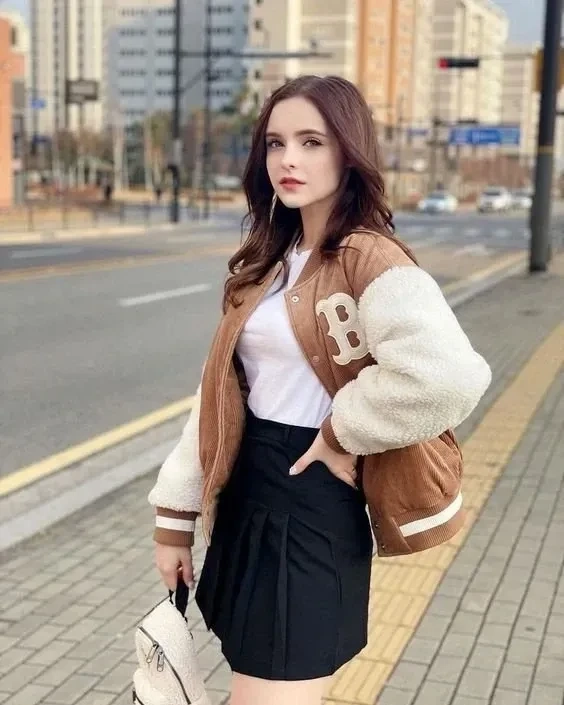 Gái tây đẹp tóc ngắn thể hiện sự cá tính và nét đẹp hiện đại cuốn hút