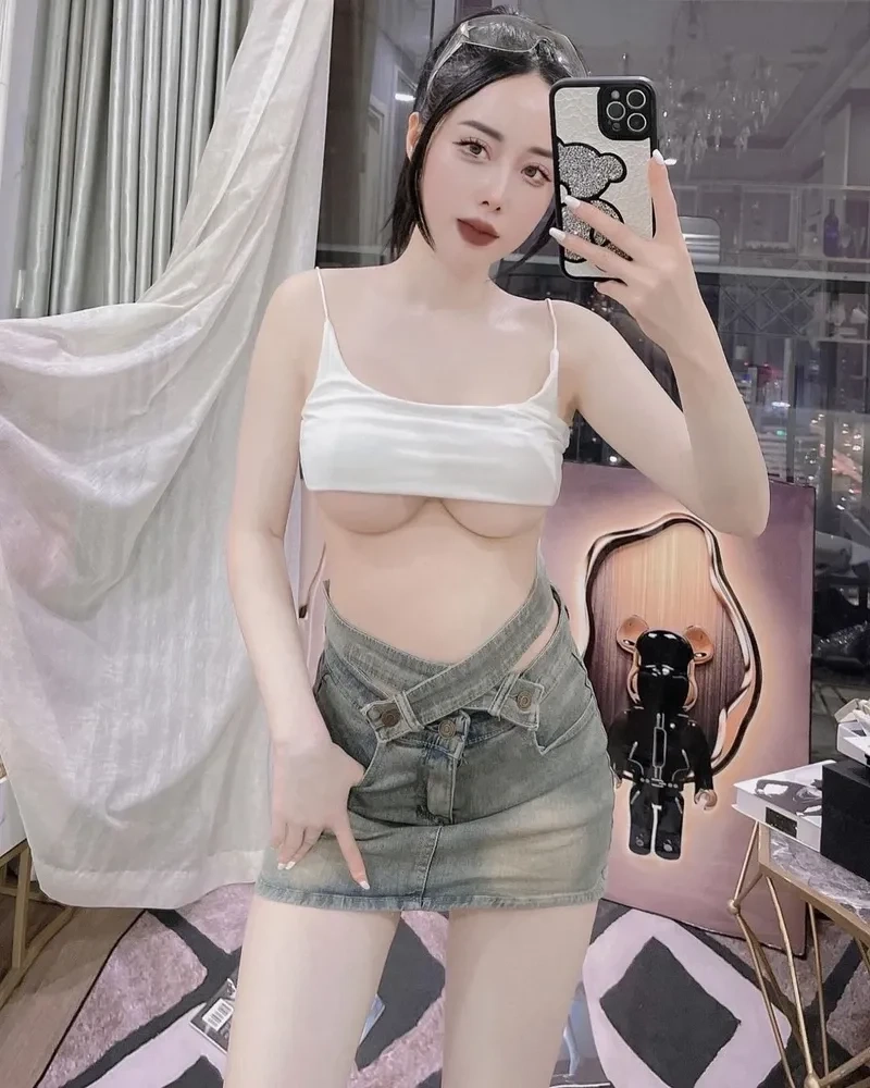 Gái instagram thể hiện phong cách tự nhiên và nét đẹp thanh lịch