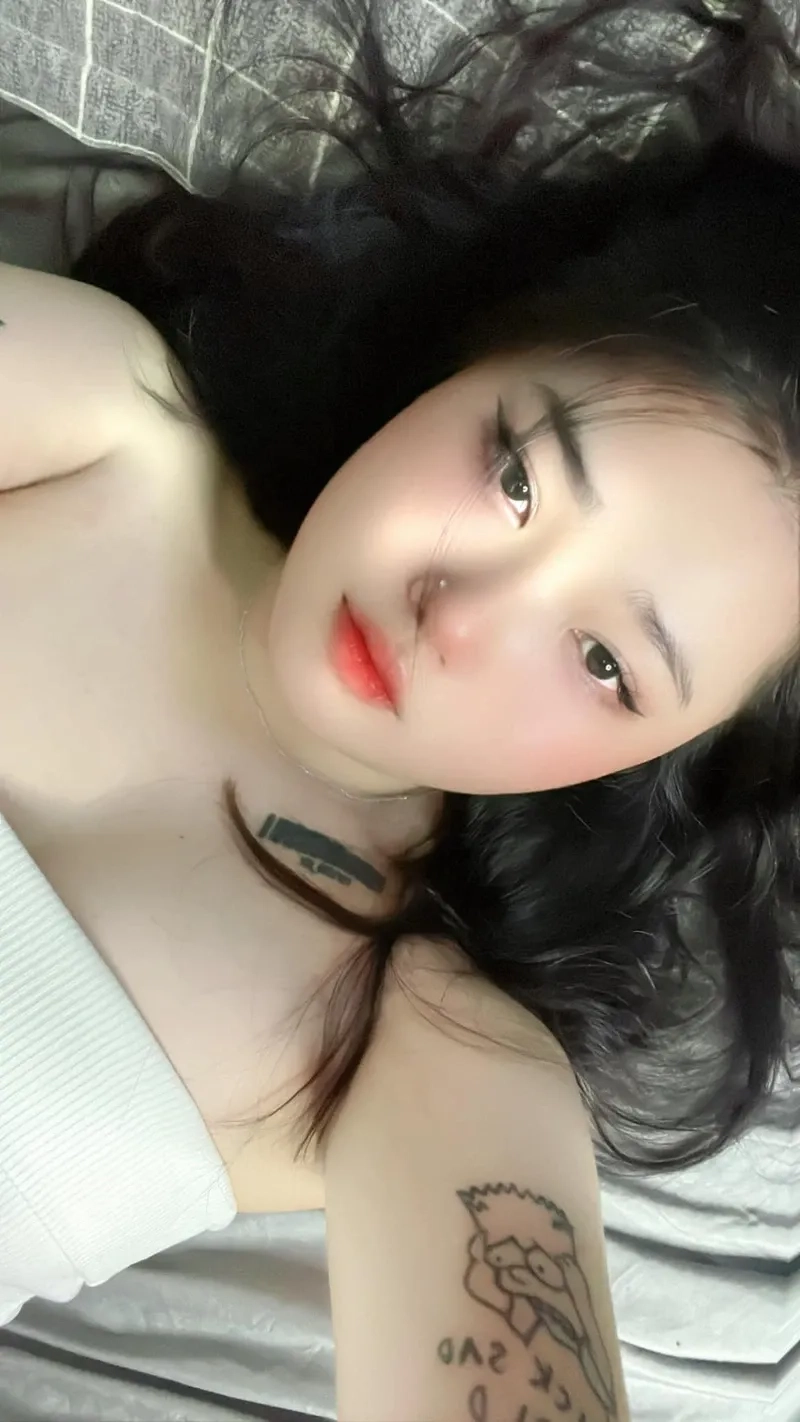 Hình ảnh cô gái mập dễ thương vẽ tay miễn phí đầy độc đáo