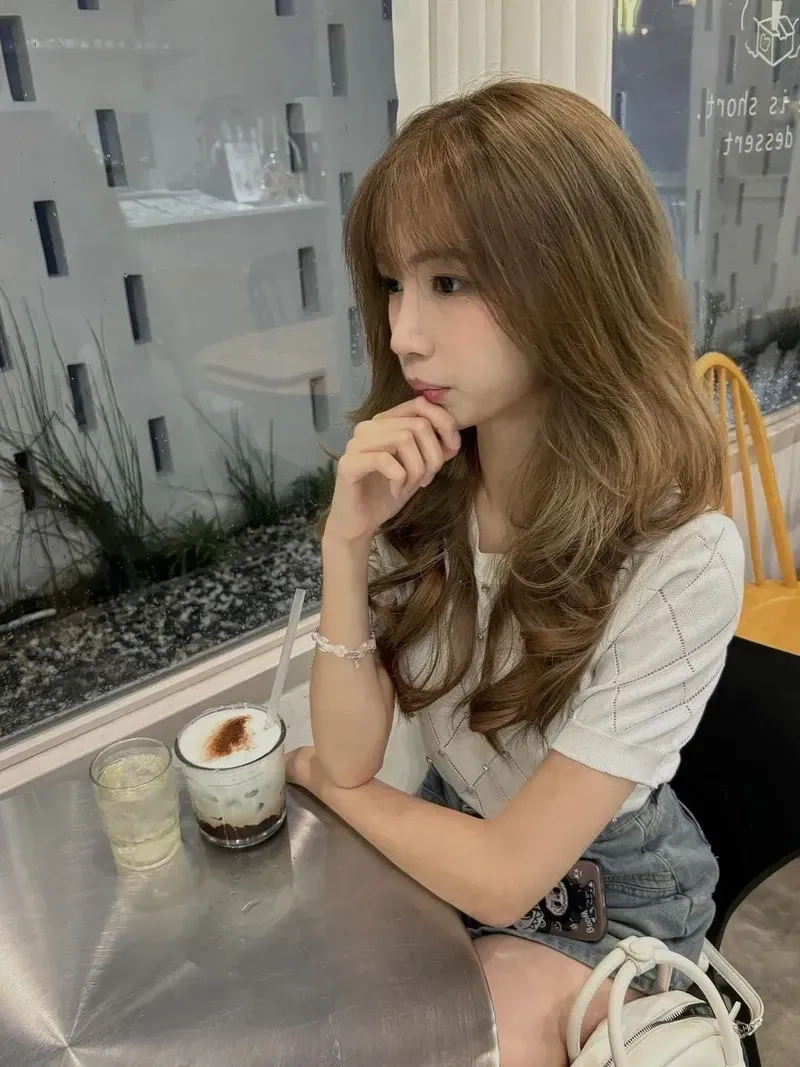 Anh co gai xinh ghi lại vẻ đẹp dịu dàng và trong sáng