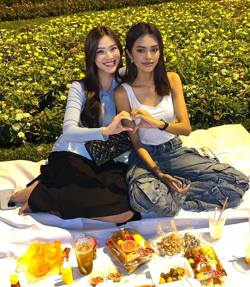 Vương miện á hậu Kim Duyên là phần thưởng cho sự cống hiến