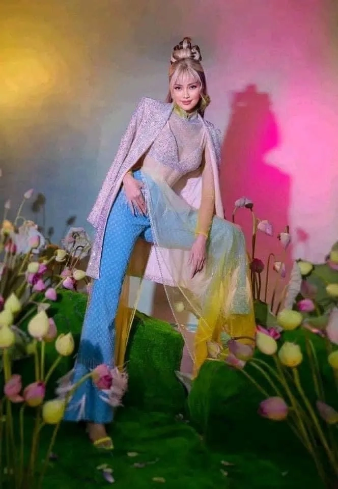 Áo choàng của Ngọc Châu tại Miss Universe 2022 được khen ngợi