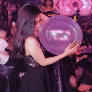 Liên khúc nhạc vàng gái xinh mang lại cảm giác hoài niệm nhẹ nhàng