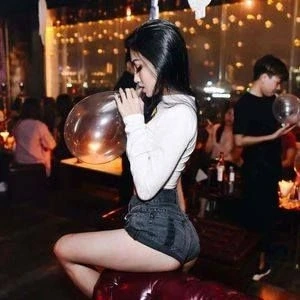 Liên khúc trữ tình gái xinh mang giai điệu êm ái và ý nghĩa sâu sắc