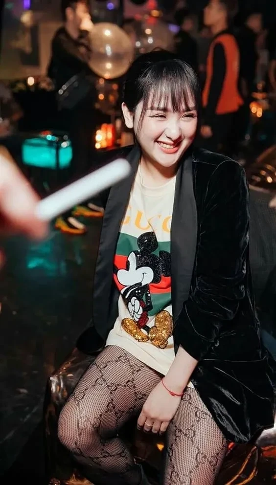 Nhac song gai xinh làm nổi bật nét đẹp trong từng nốt nhạc