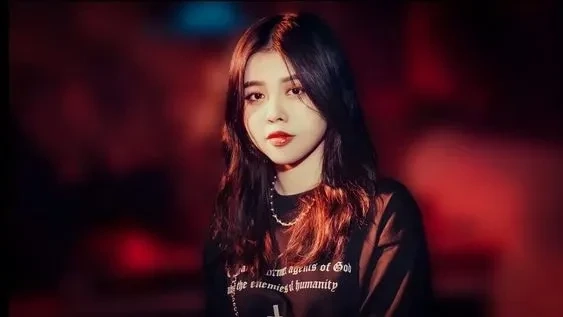 Nhạc gái xinh remix với nhịp điệu tươi trẻ và phong cách cuốn hút
