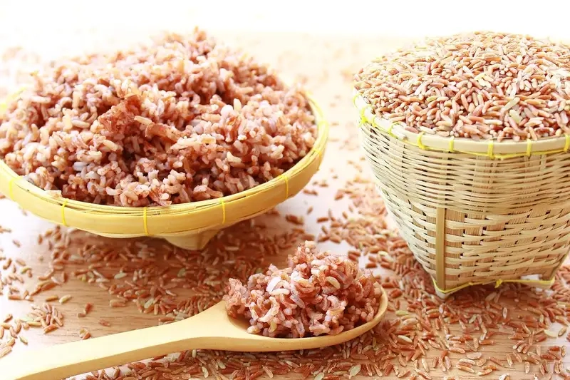 Tác hại gạo lứt với người bệnh lý